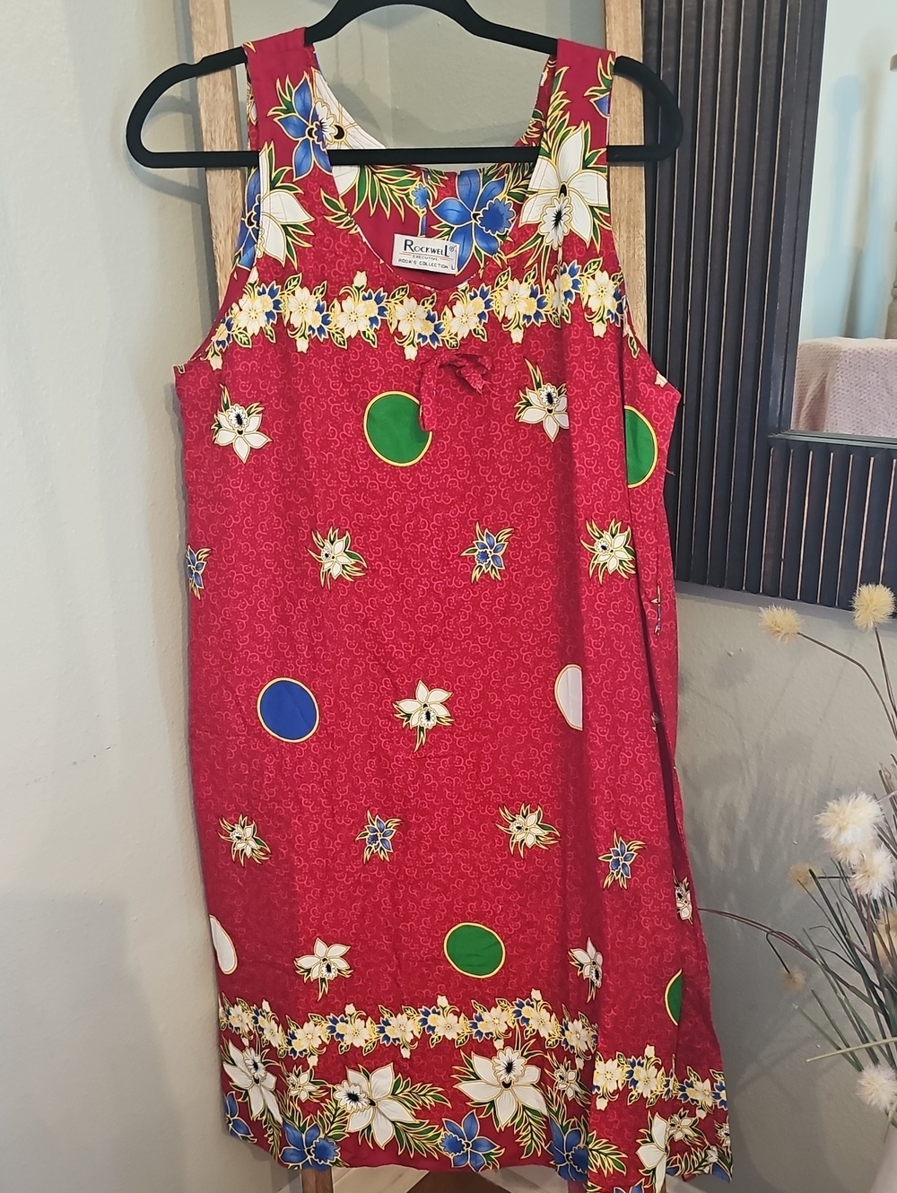 VTG Rockwell Execlusive Roda's Collection Floral Hawaiian Dress Beach